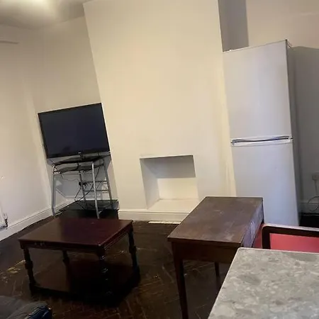 4 Bedroom, Spacious House